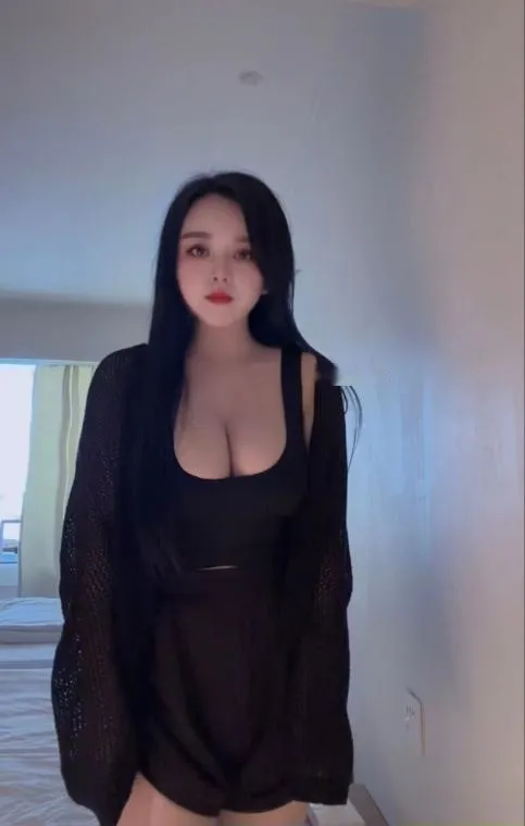 东站大奶少妇