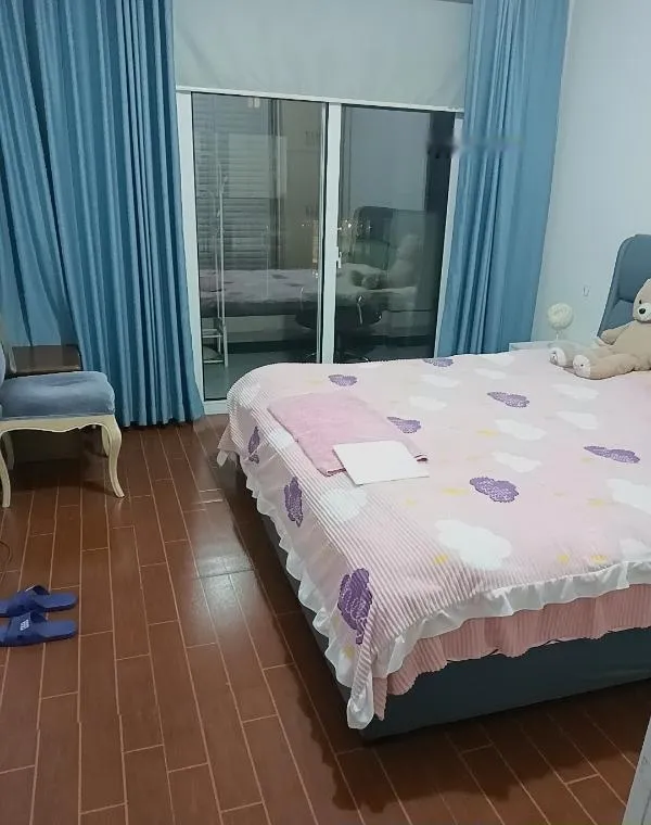 西湖依诺