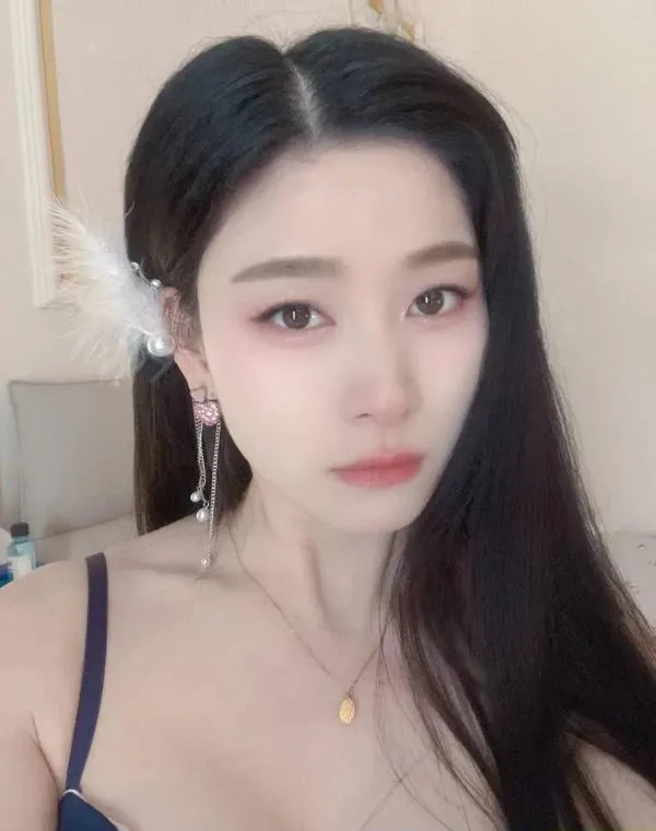 肤白貌美大长腿