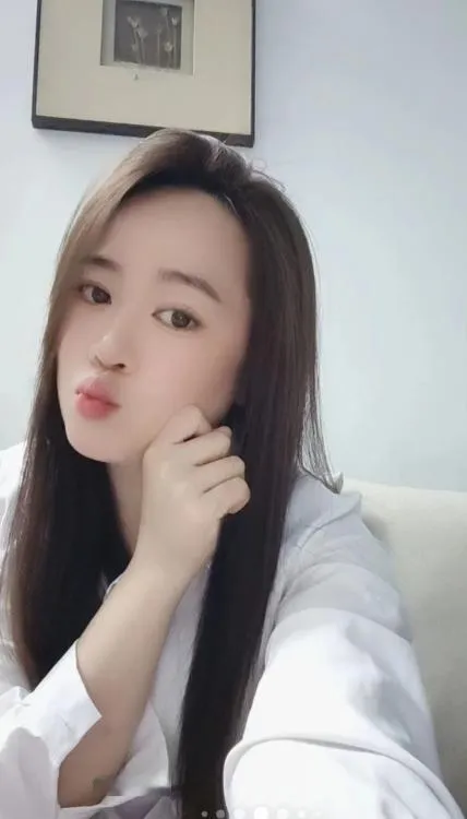白云服务派思思
