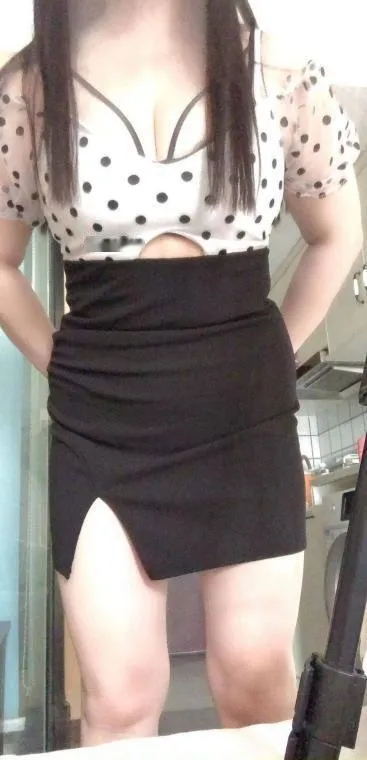 东门巨乳少妇