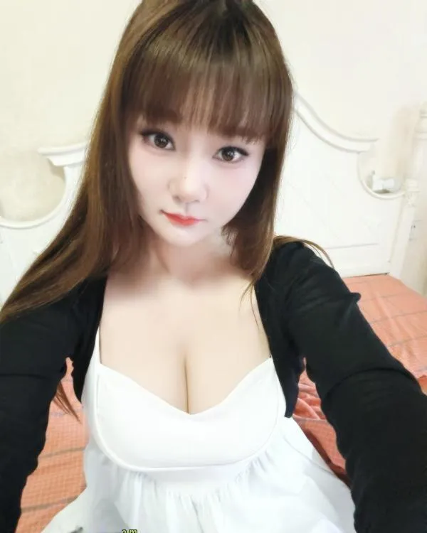 汉口美胸F小苹果