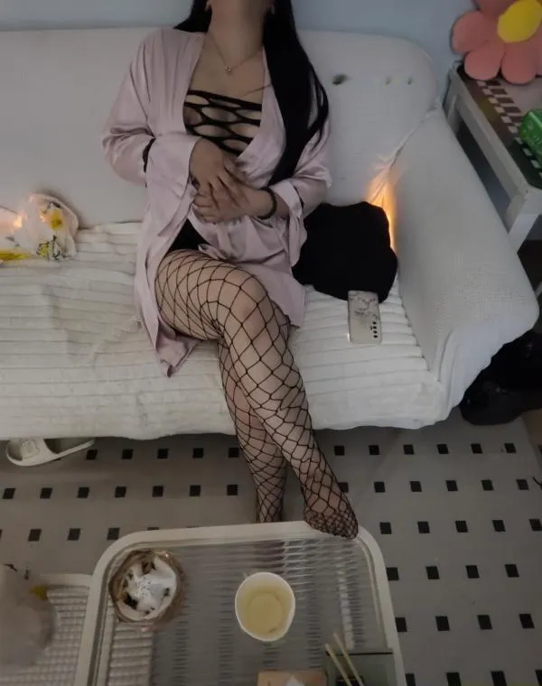 南开奥城骚气女人