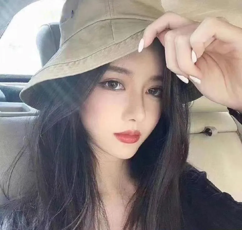 锡山肉感美女