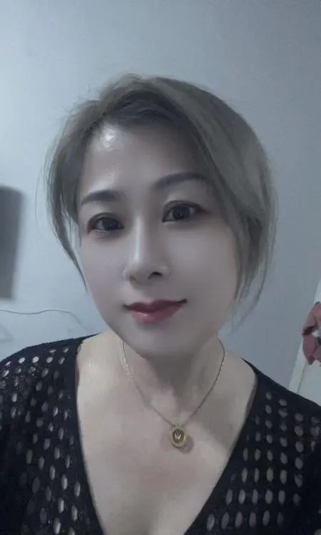 性价比大奶熟女