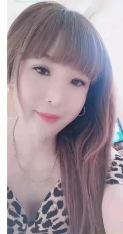 潮喷的美女