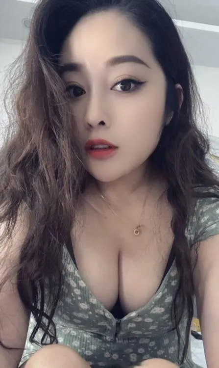 丰满小御姐