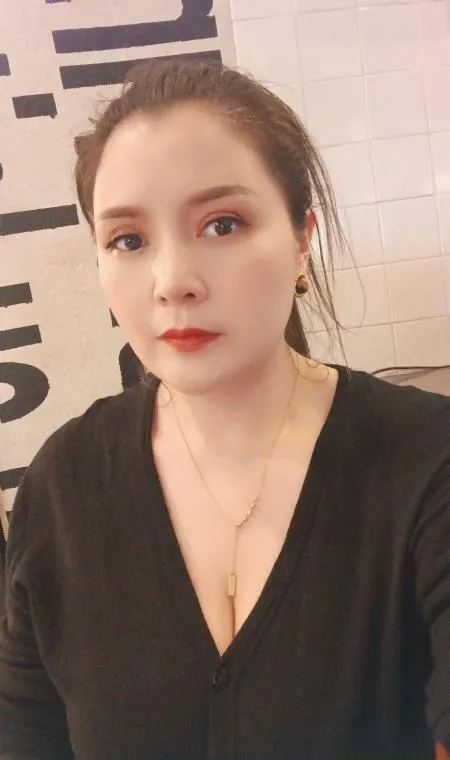 临平大奶红玫瑰熟女